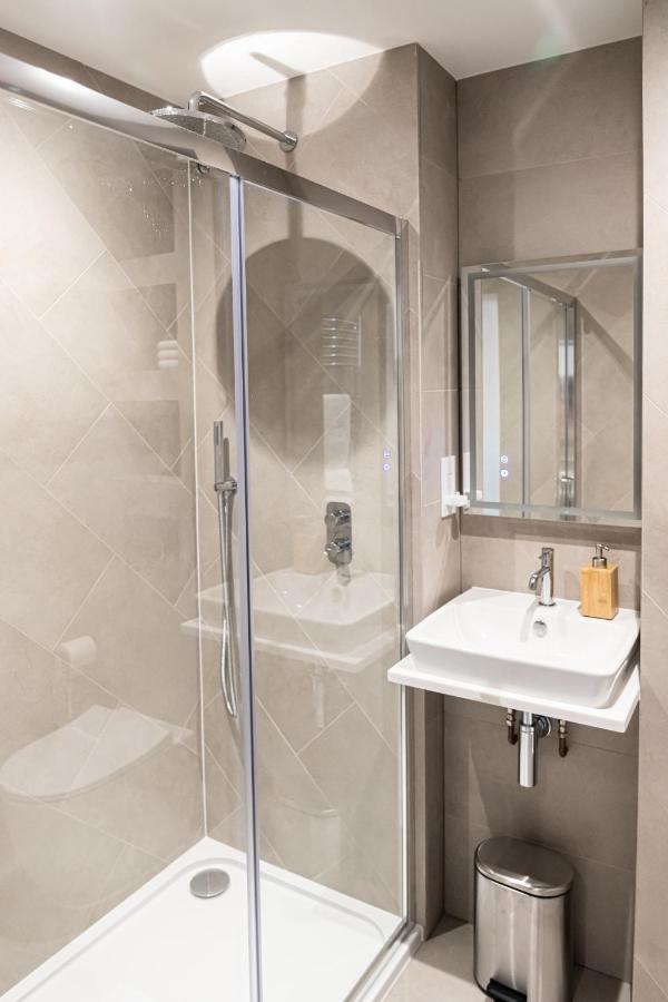 Amazing New Spacious Apartment In Se1 Londres Extérieur photo