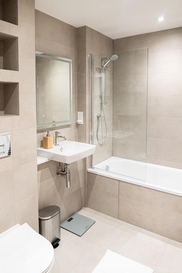 Amazing New Spacious Apartment In Se1 Londres Extérieur photo